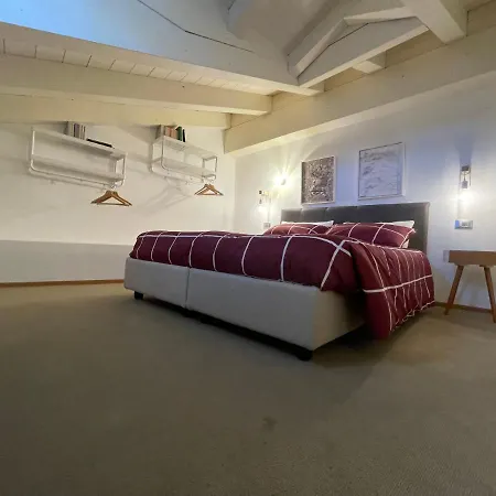 L'otto Di Cuori Centro Vda N 0210 * Aosta