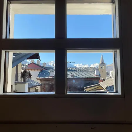 Appartamento L’otto Di Cuori Centro Storico Aosta